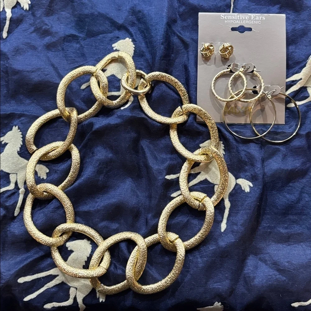 Brand New Gold Tone Textured Chunky Link Chain Necklace & Hoop Earrings Set